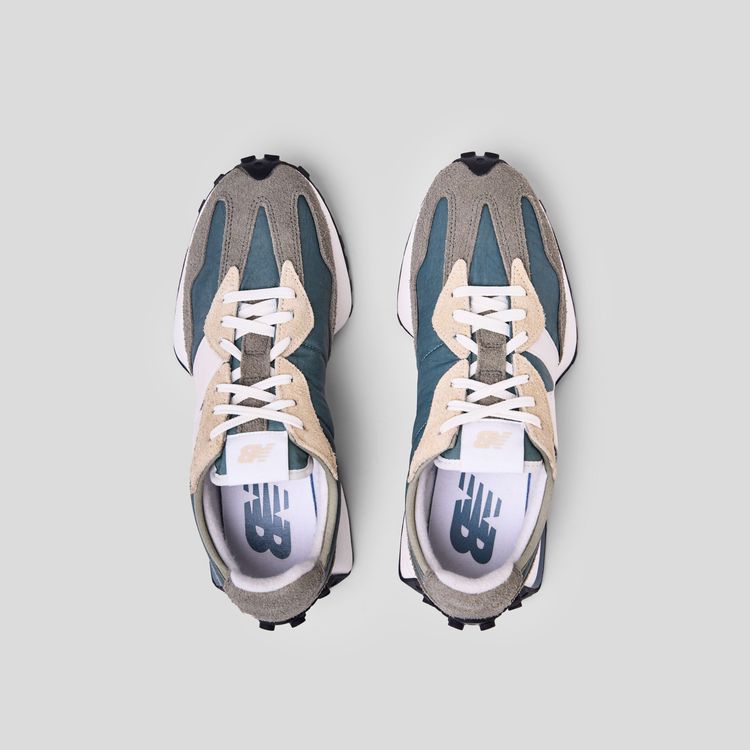 Tênis New Balance 327
