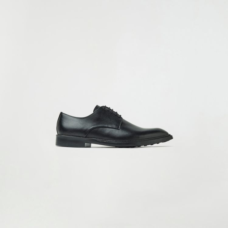 Sapato Derby City