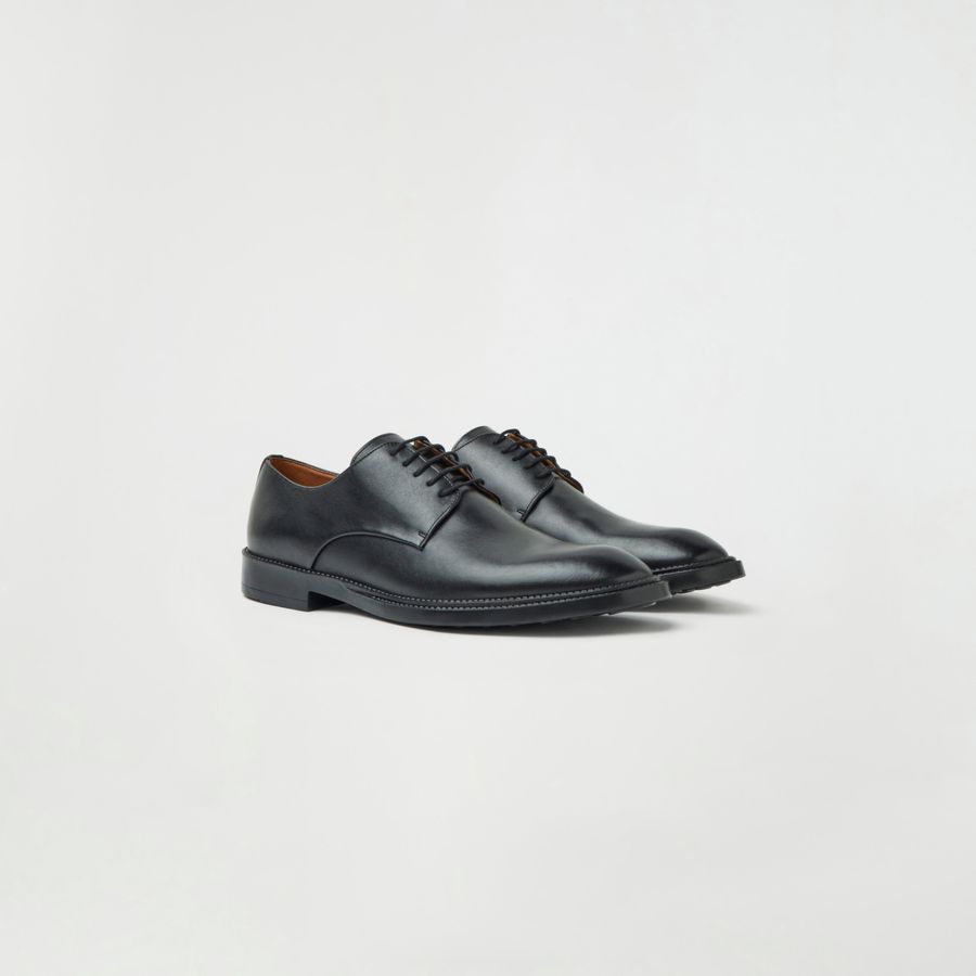 Sapato Derby City