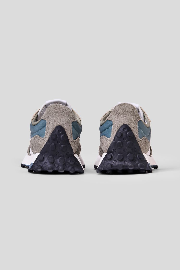 Tênis New Balance 327